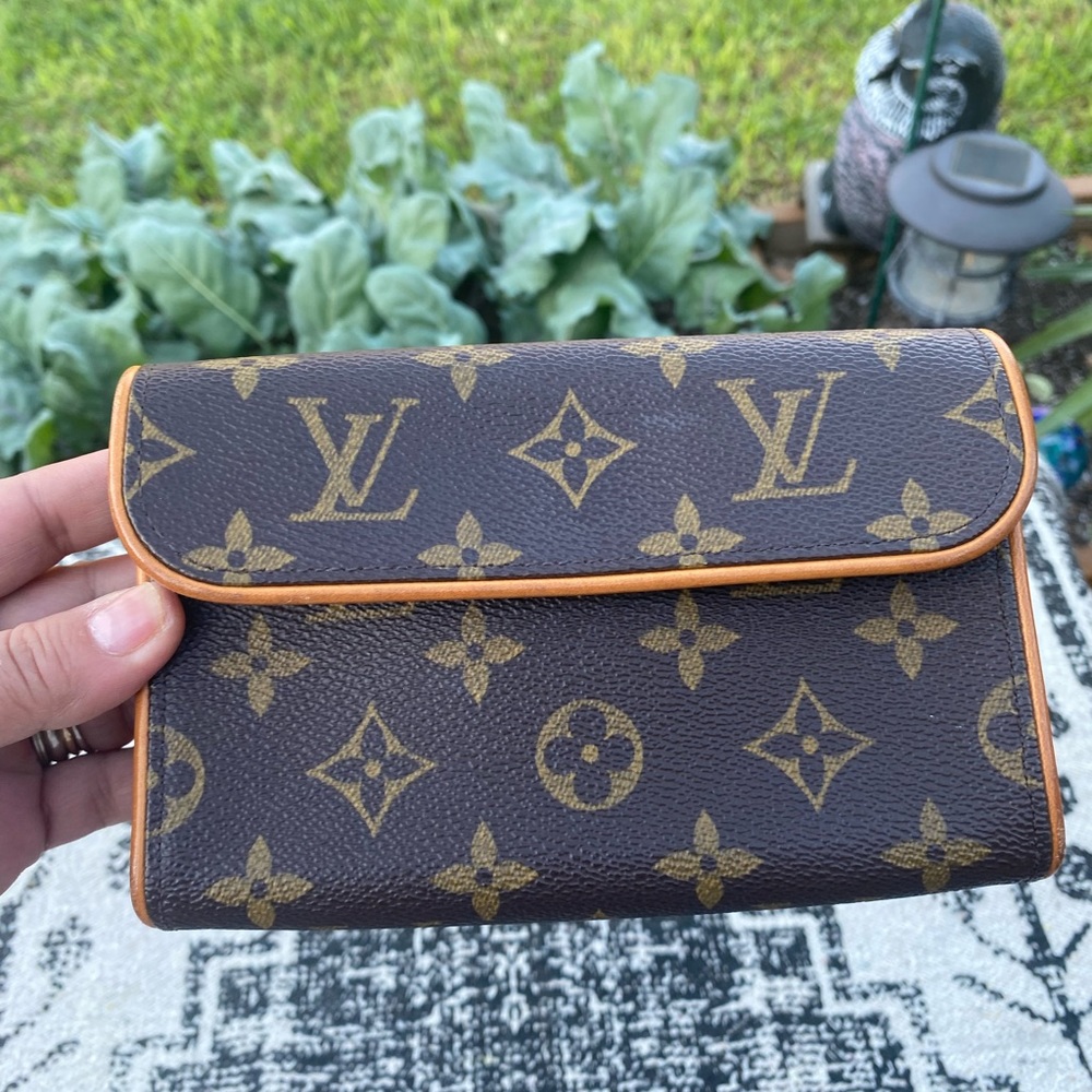 Louis Vuitton LV Waist Pouch Bag Pochette Florentine Pouch
